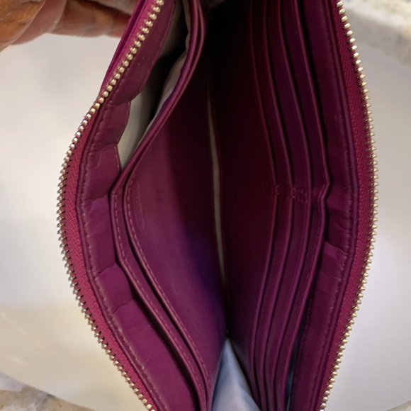 Coach Berry Patent Leather Poppy Daisy Liquid Gloss Tote Bag With Wallet #F20004 - Picture 13 of 15